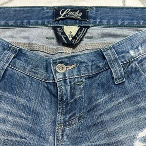 Lucky distressed carpenter Jean